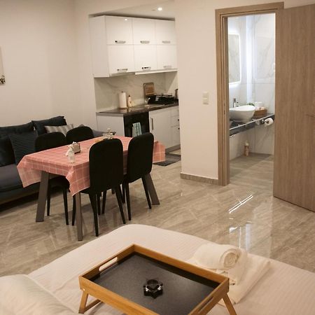 Emily Apartments 3 Chrysoupolis ภายนอก รูปภาพ